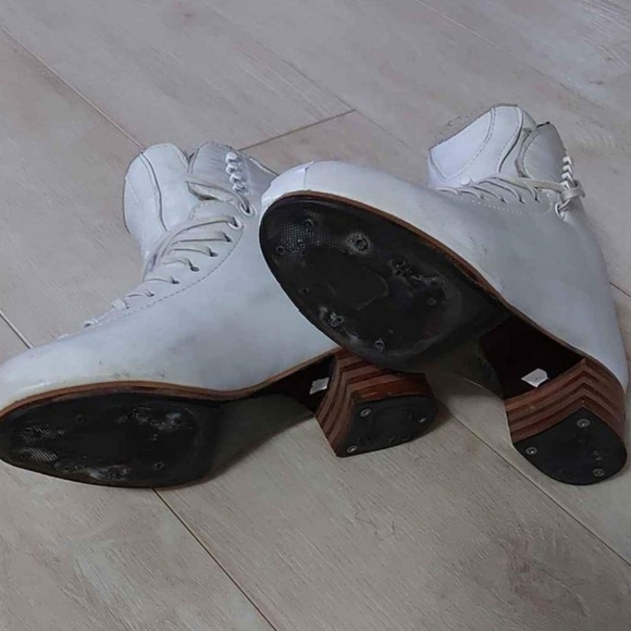 Jackson Ultima 5500 Supreme Figure Skating Boots - size 7 - Picture 4 of 5